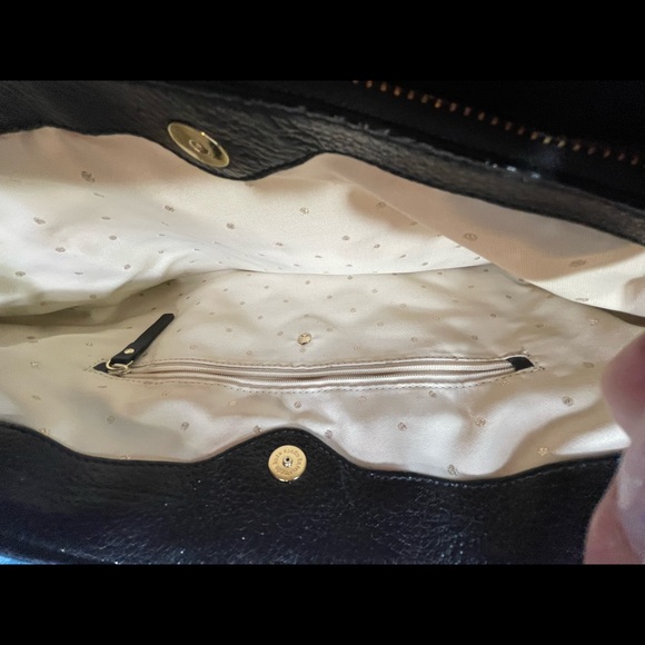 Kate Spade big shiny black leather bag. Beautiful design, lots of space, gold. - Picture 12 of 14